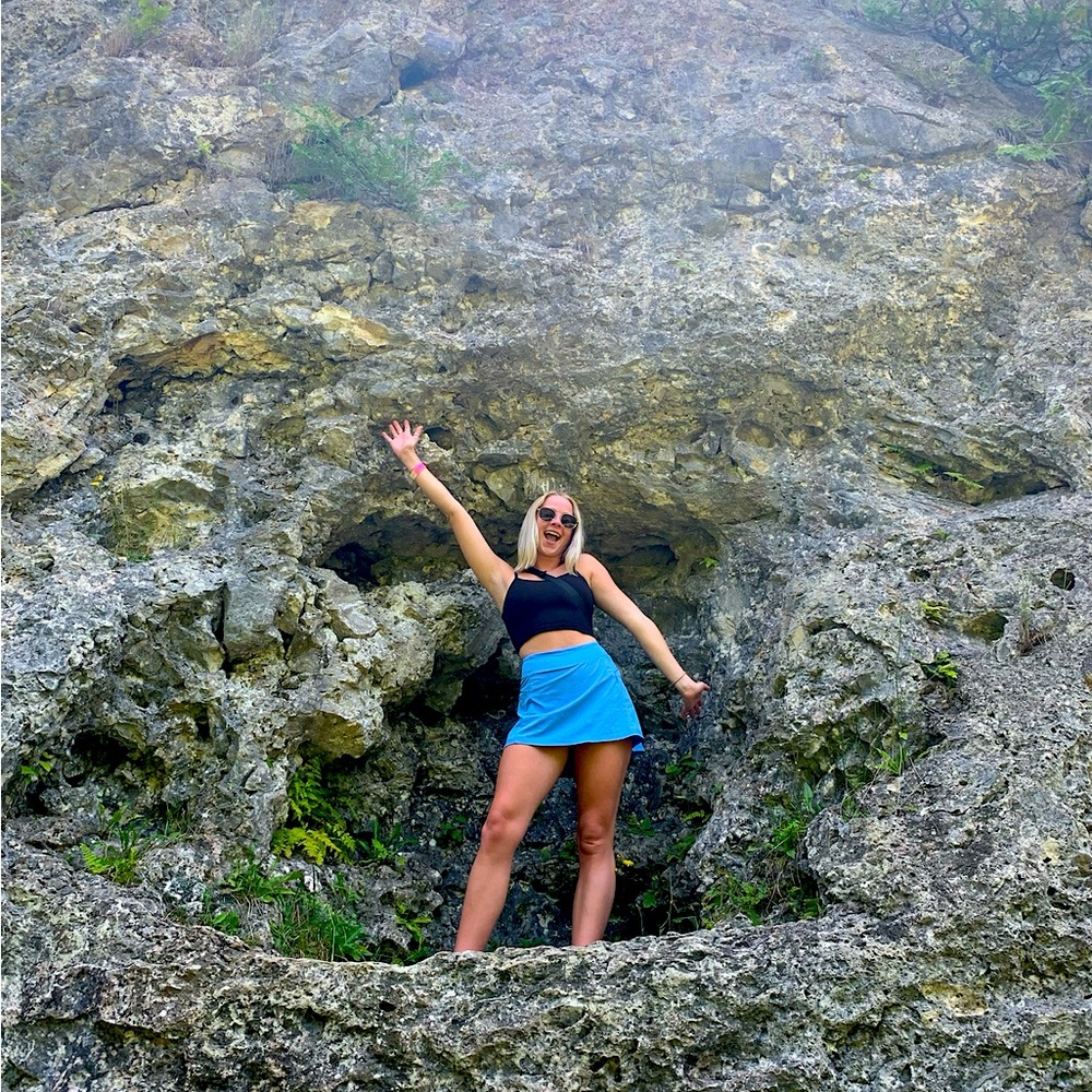 Hello Everyone!! It’s Zoe, your posher!